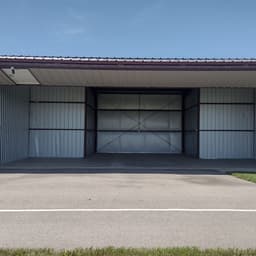 hangar popup image 1