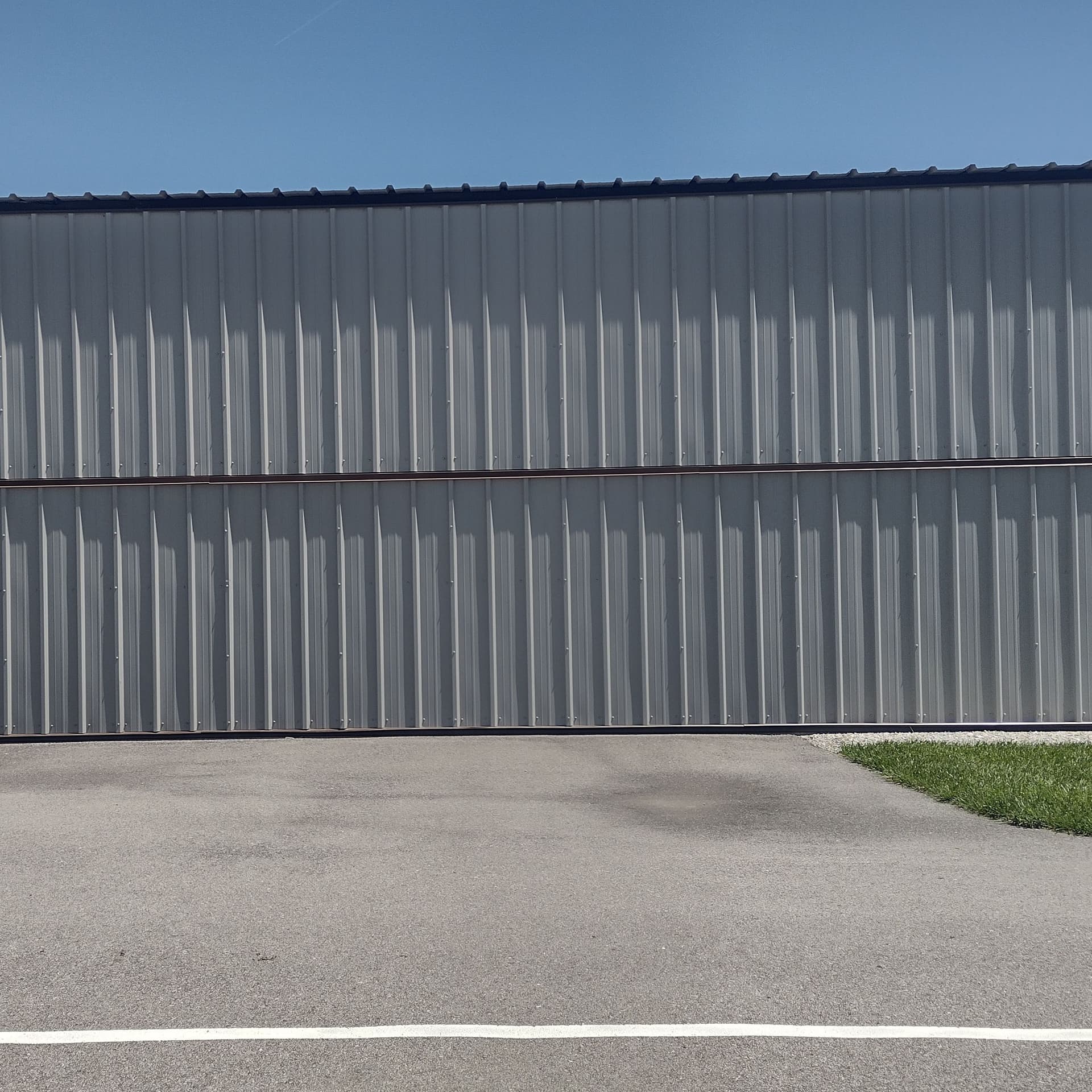 hangar popup image 5