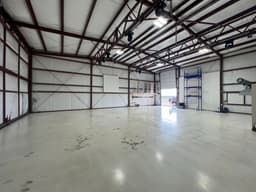 hangar popup image 2