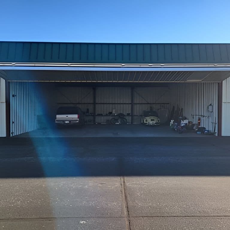 hangar popup image 2