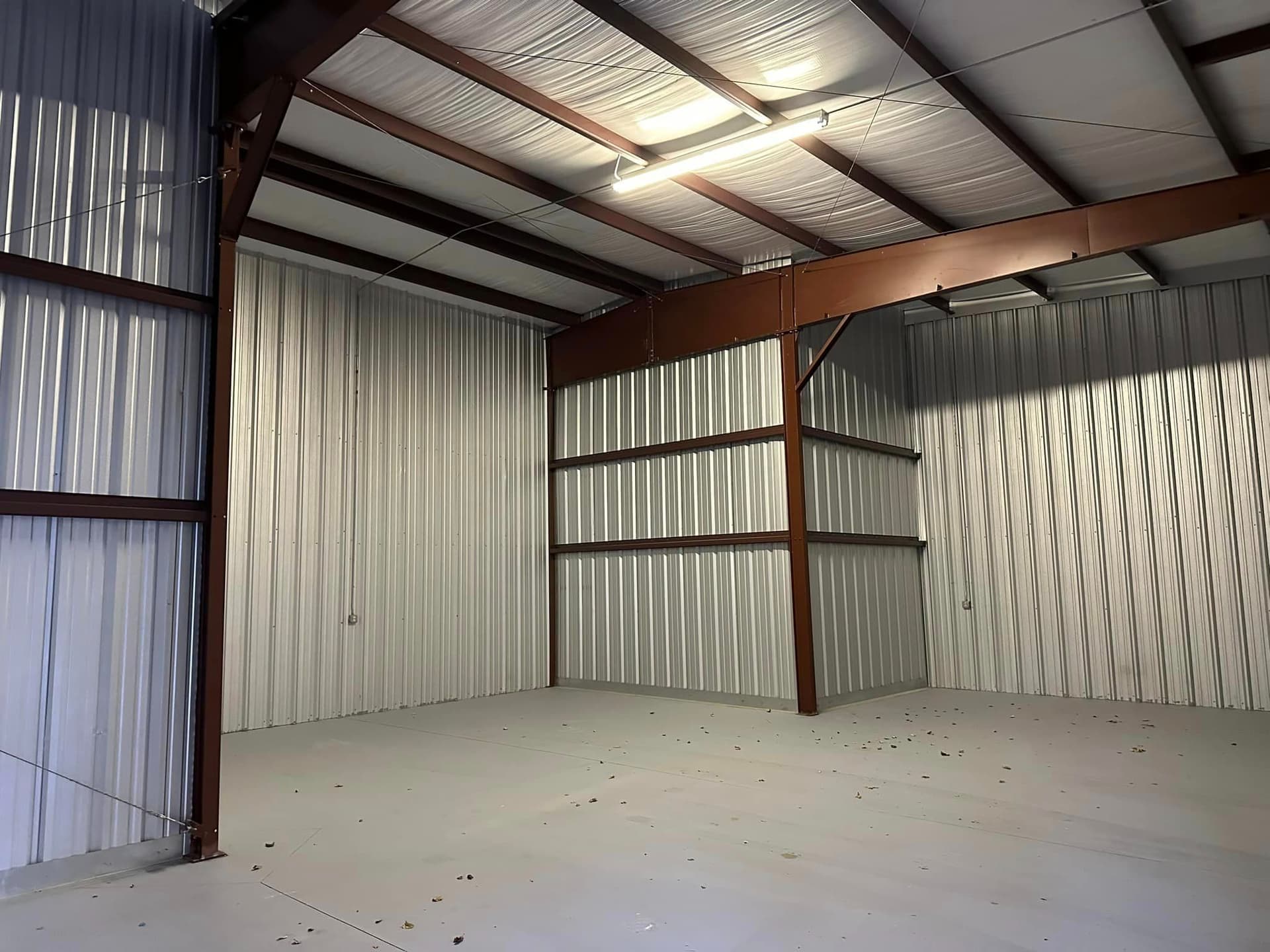 hangar popup image 5