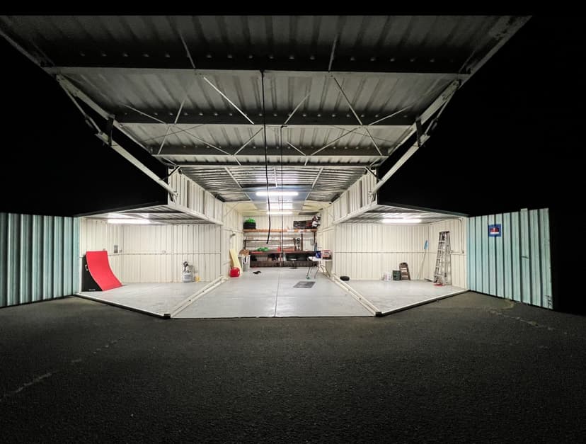 hangar popup image 4