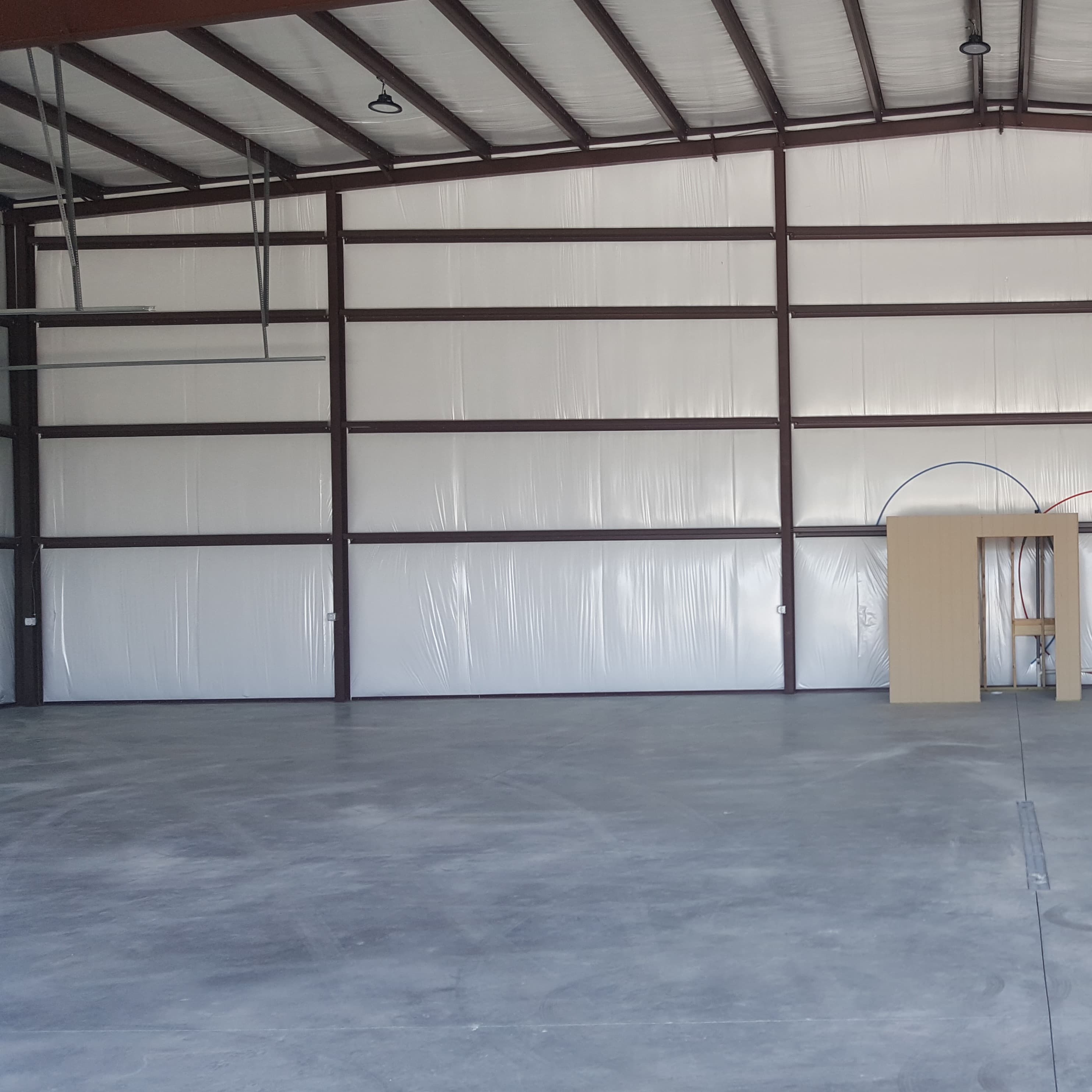 hangar popup image 1