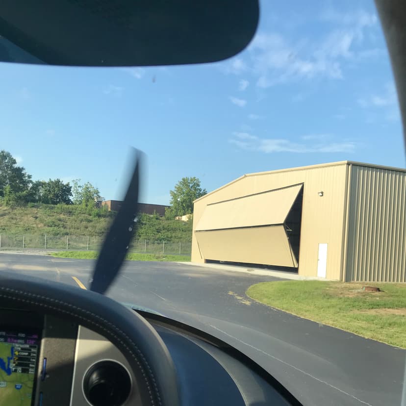 hangar popup image 3