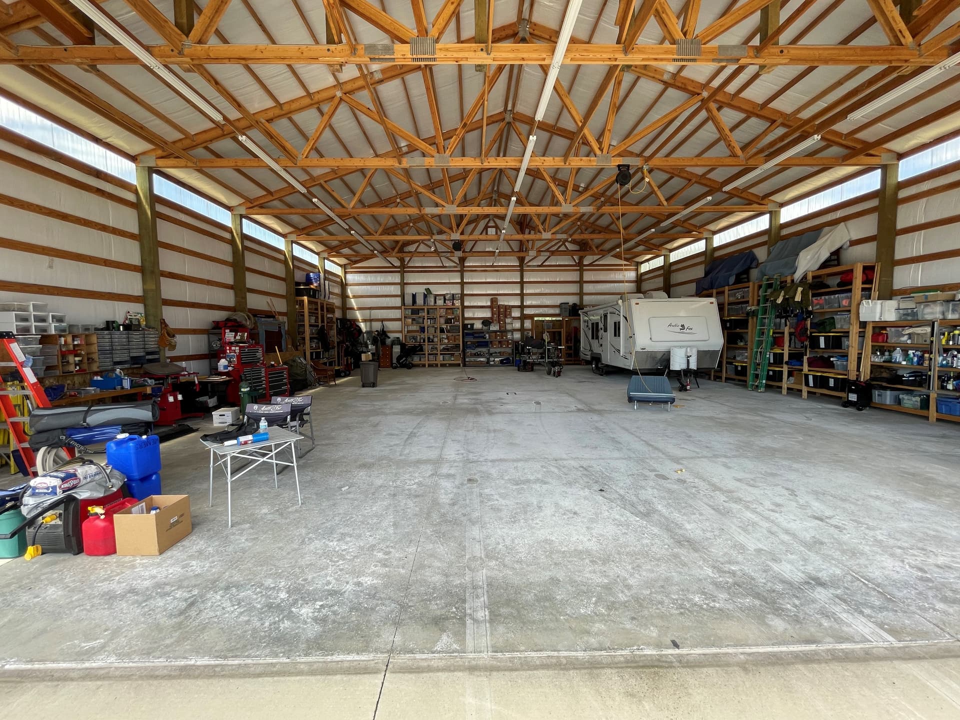 hangar popup image 5