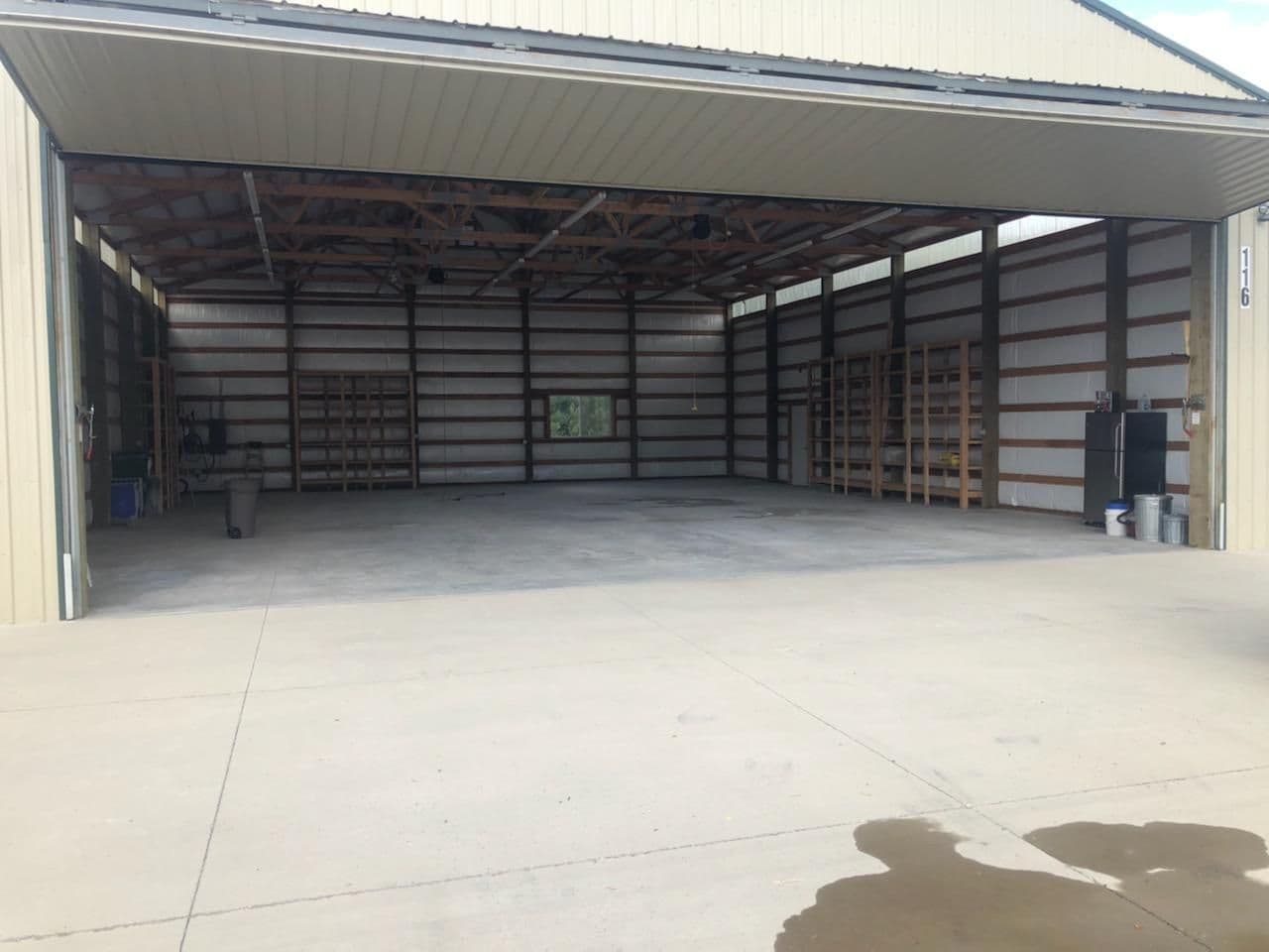 hangar popup image 10