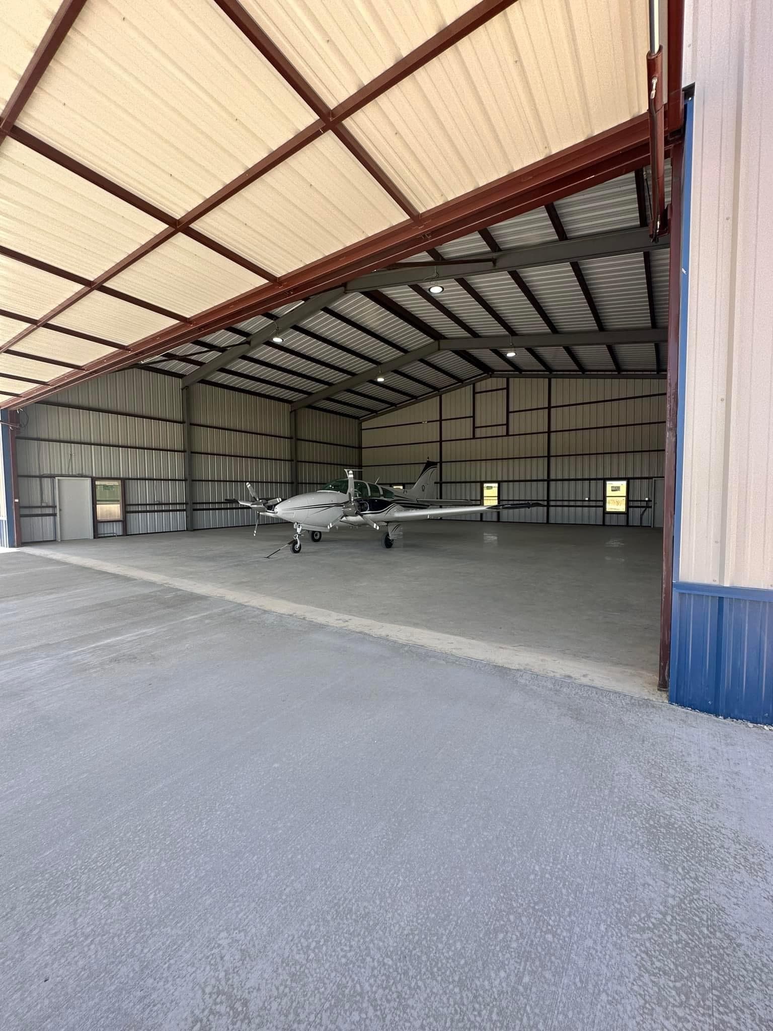 hangar popup image 3