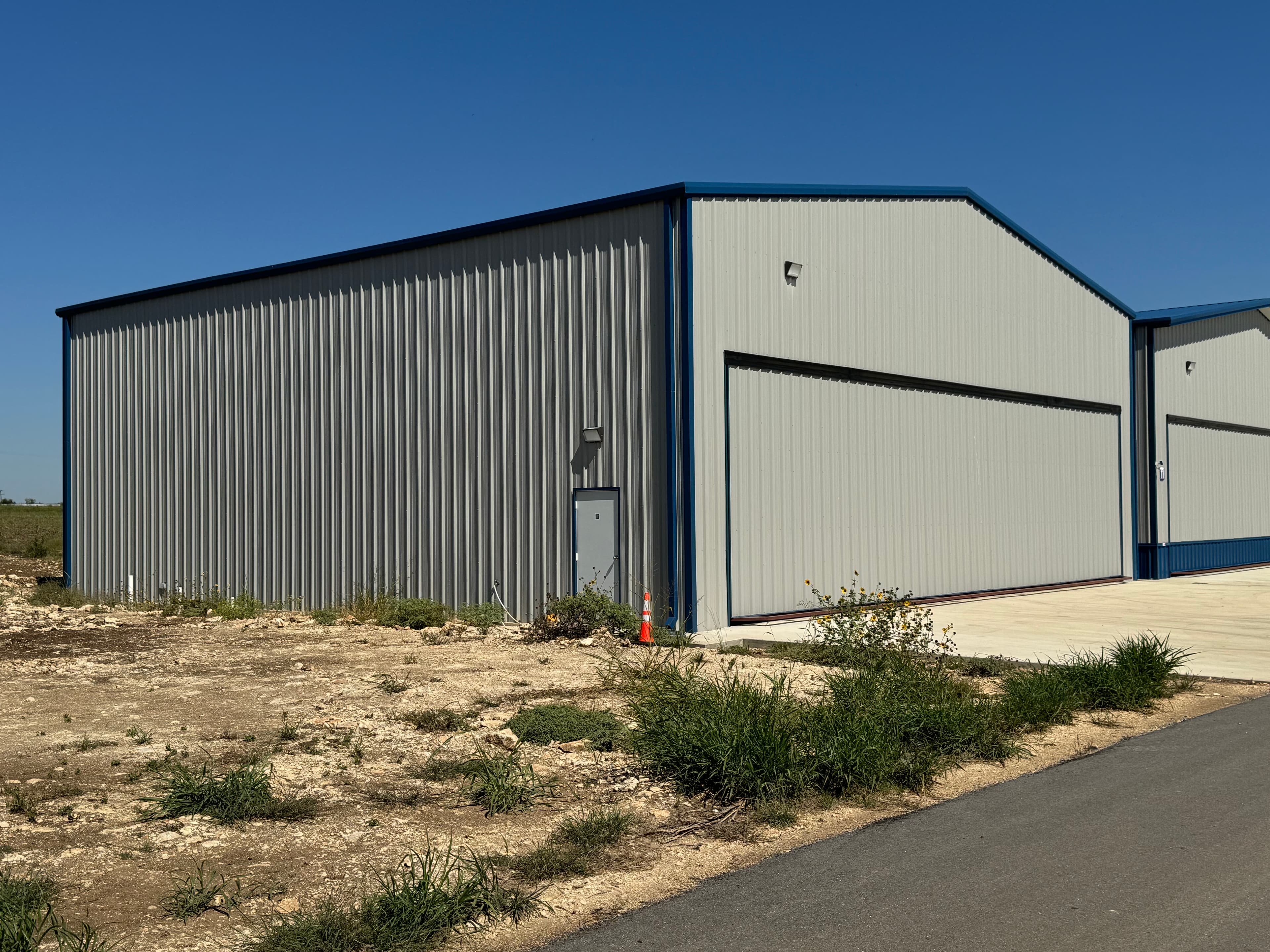 hangar popup image 4