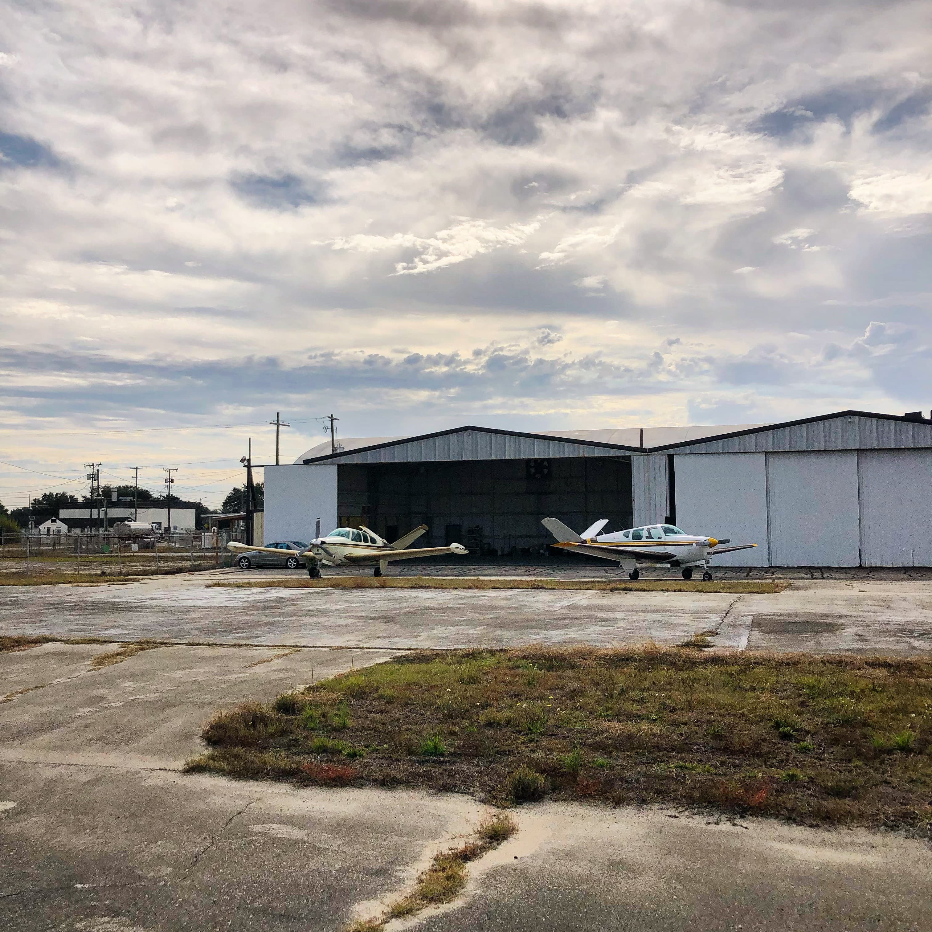 hangar popup image 5