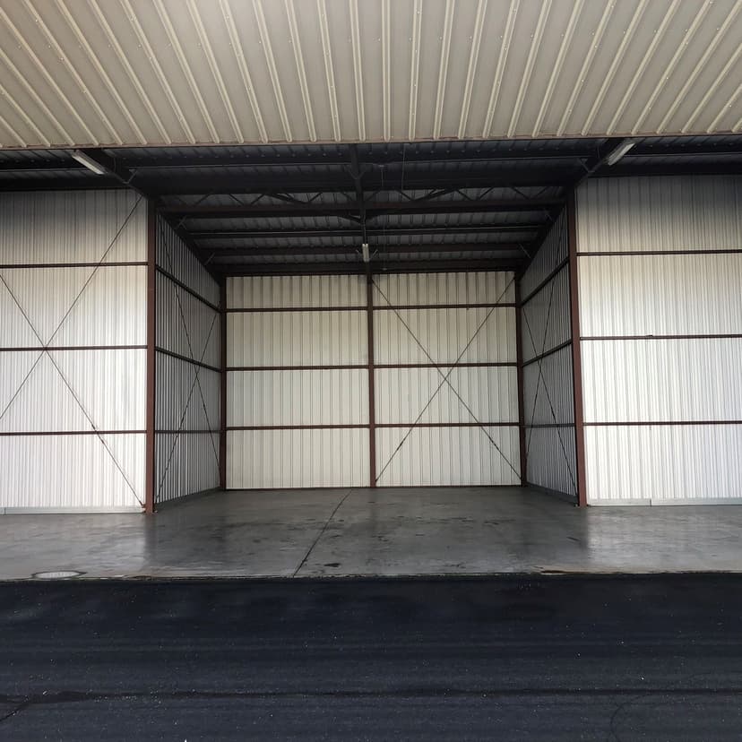 hangar popup image 5