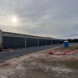 hangar popup image 1