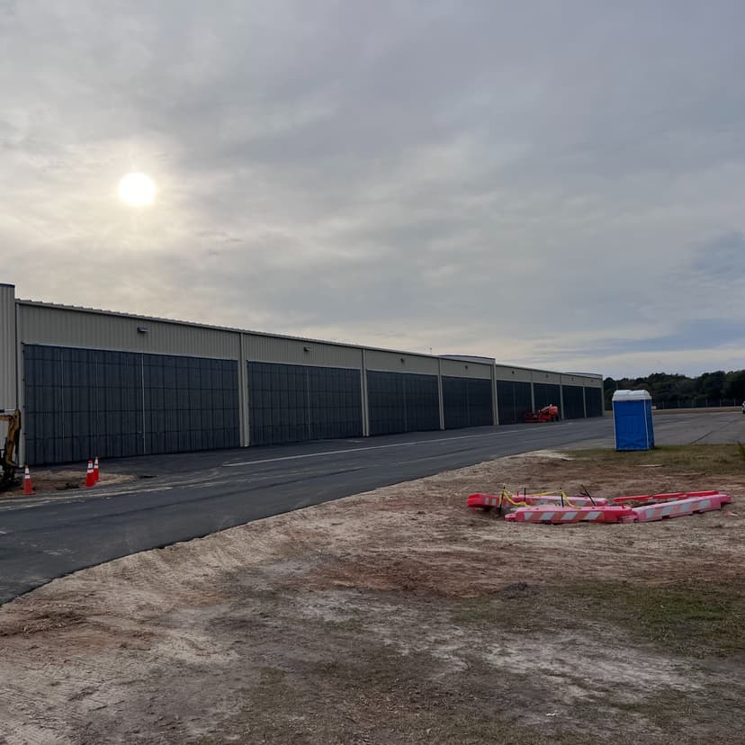 hangar popup image 1