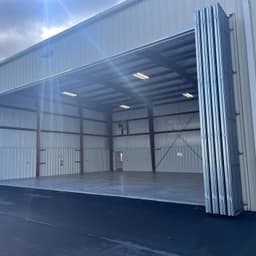 hangar popup image 5