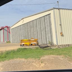 hangar popup image 4