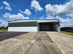 hangar popup image 1