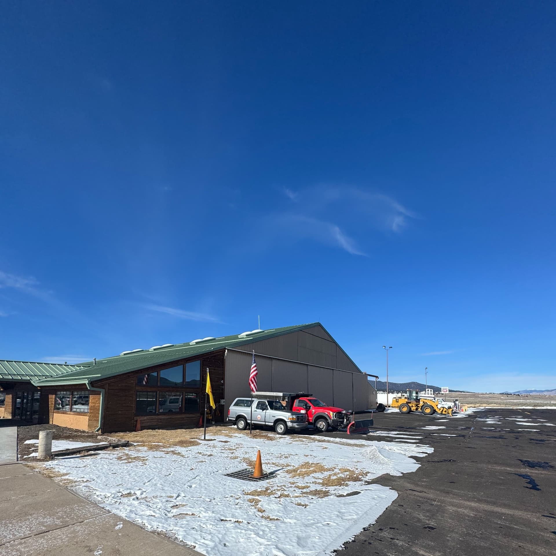 hangar popup image 2