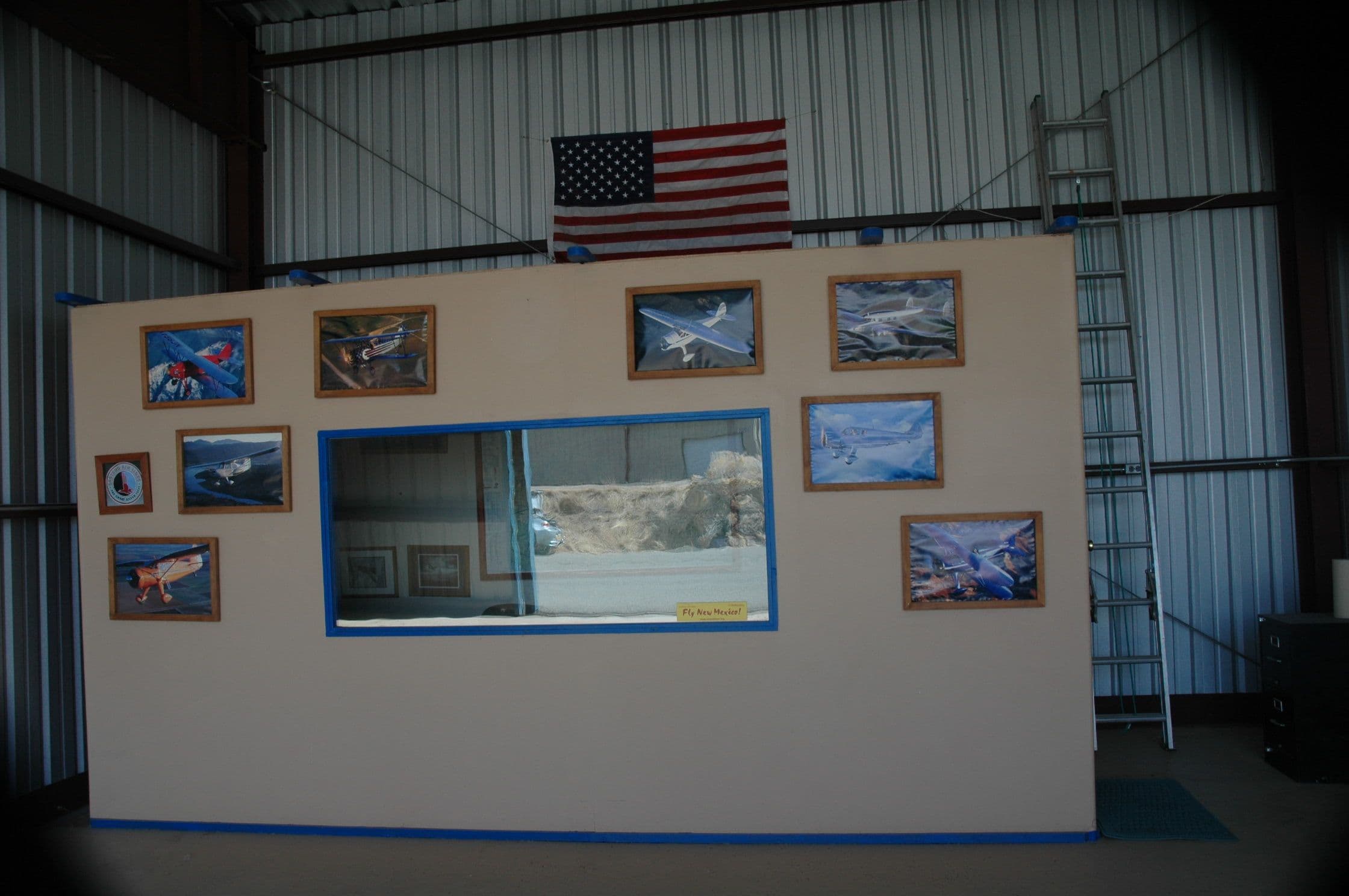 hangar popup image 7
