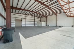 hangar popup image 4