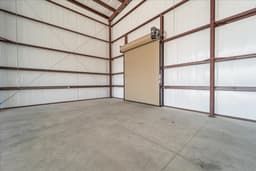 hangar popup image 6