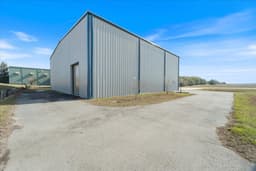 hangar popup image 8