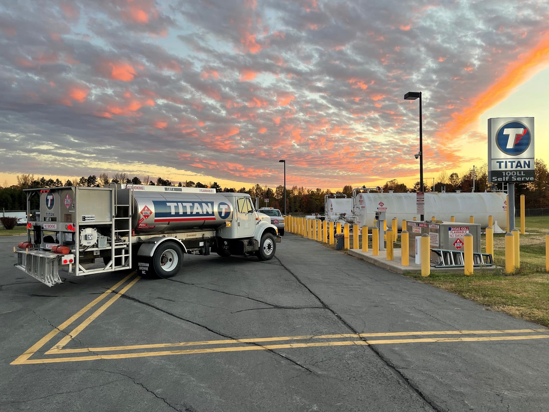 hangar popup image 4