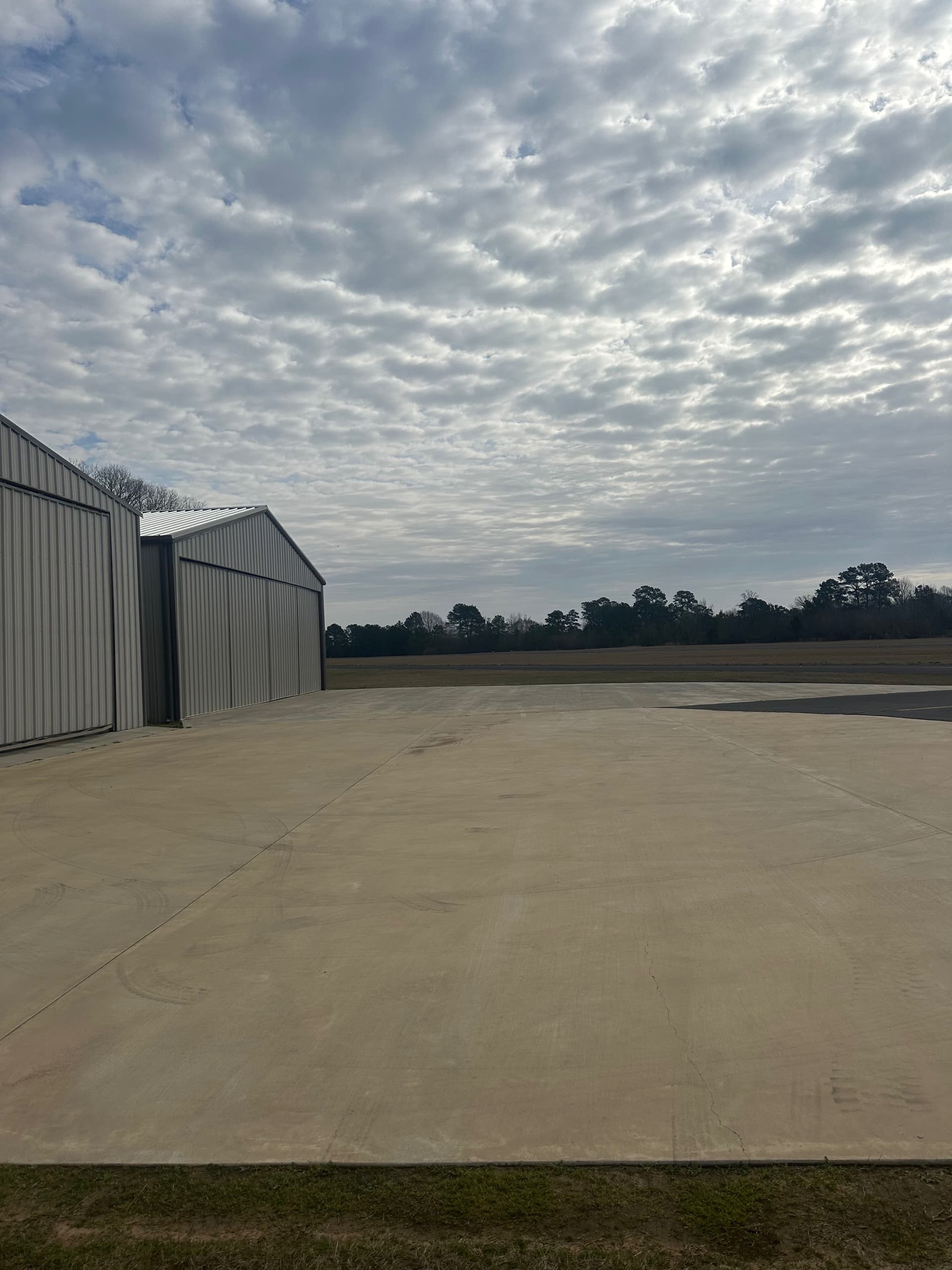 hangar popup image 4