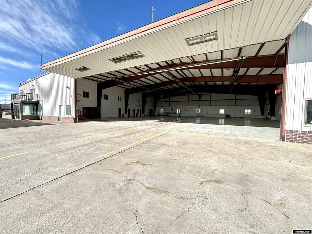 Hangar Image