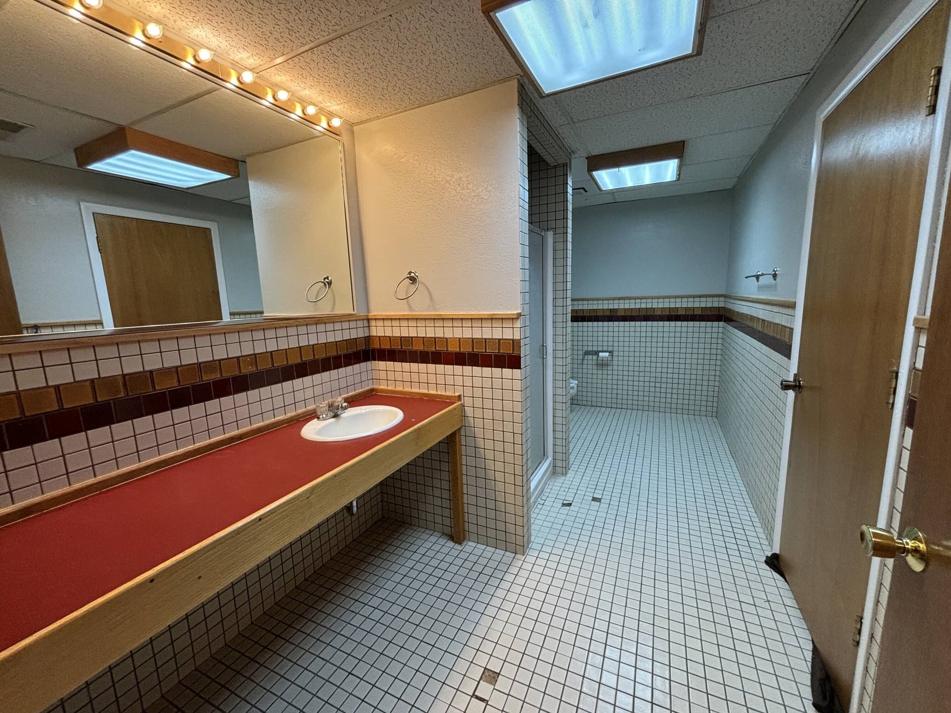 hangar popup image 15