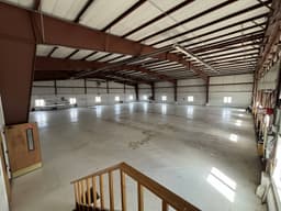 hangar popup image 3