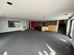 hangar popup image 8