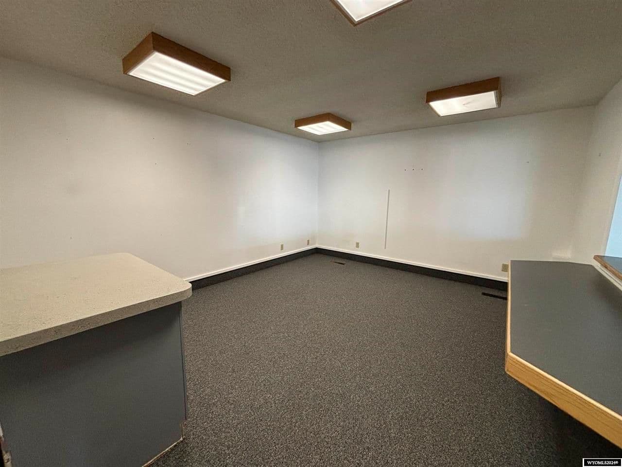 hangar popup image 9