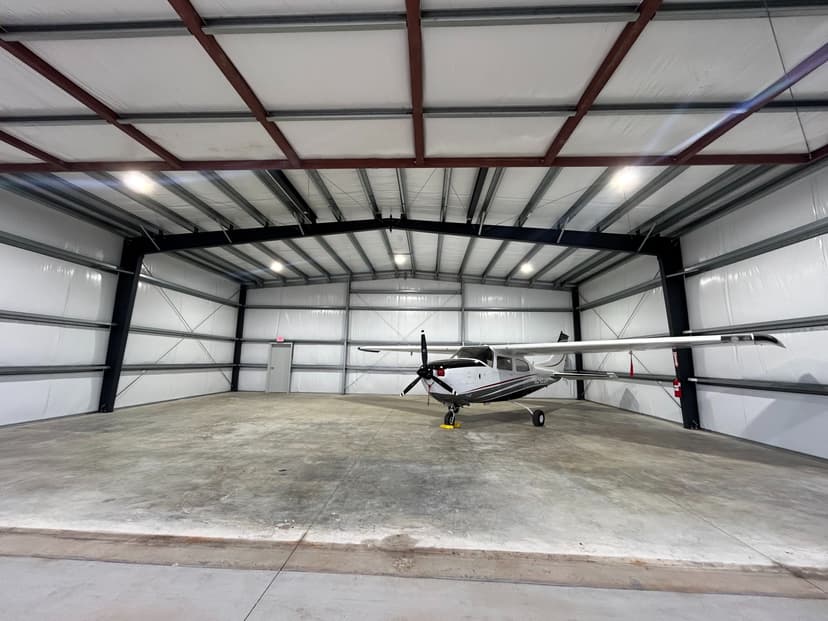 hangar popup image 4