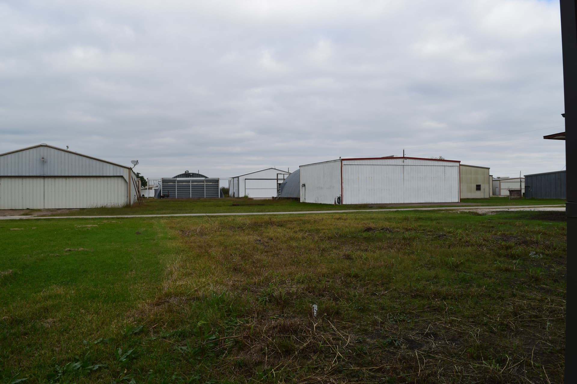 hangar popup image 11