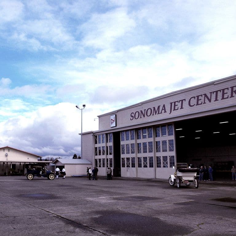 hangar popup image 2