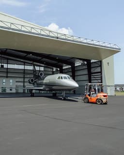 hangar popup image 11