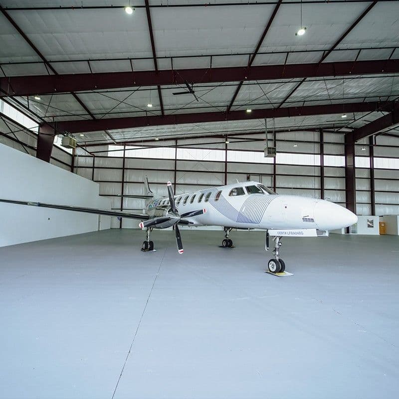 hangar popup image 12