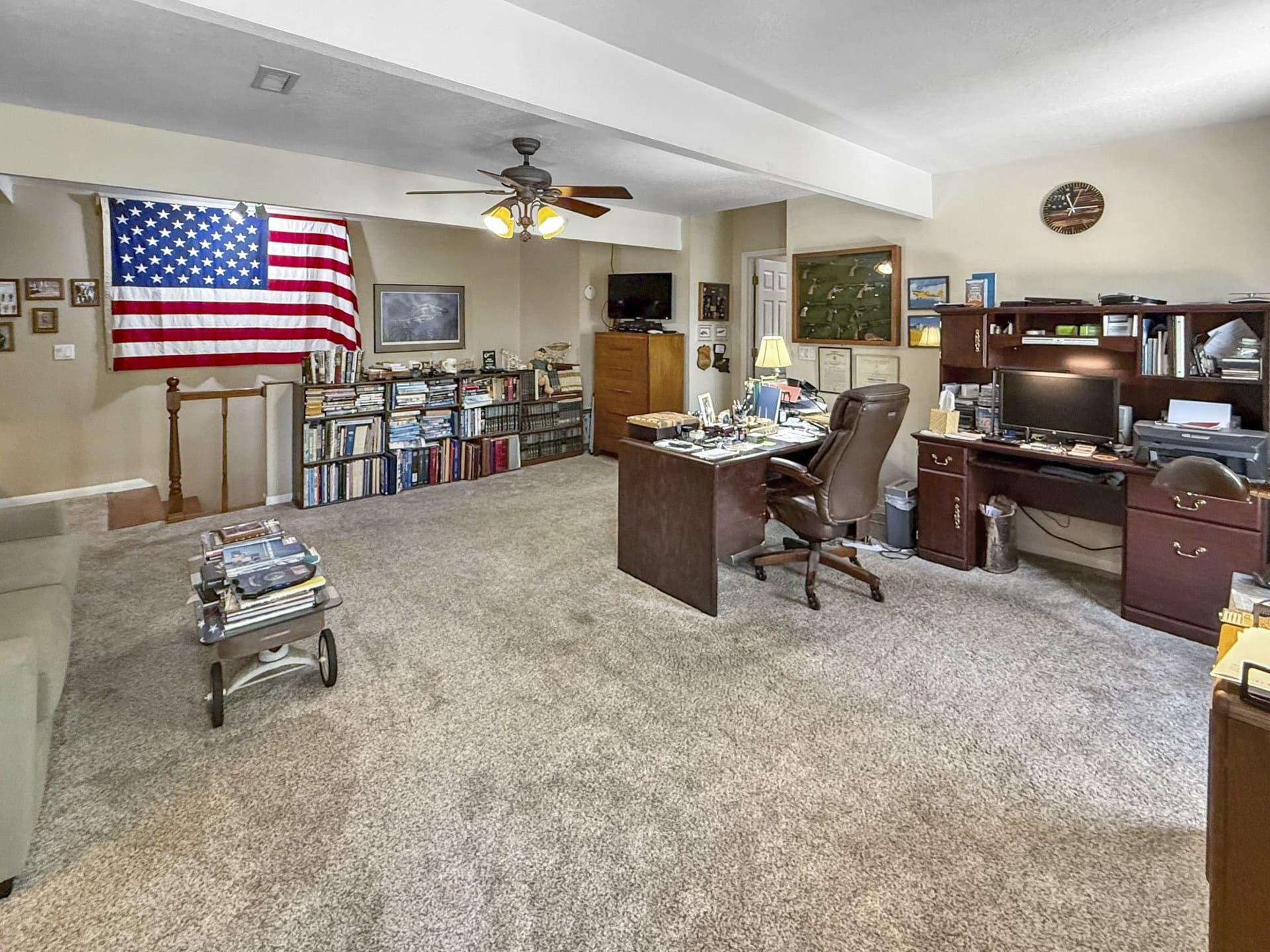 hangar popup image 11