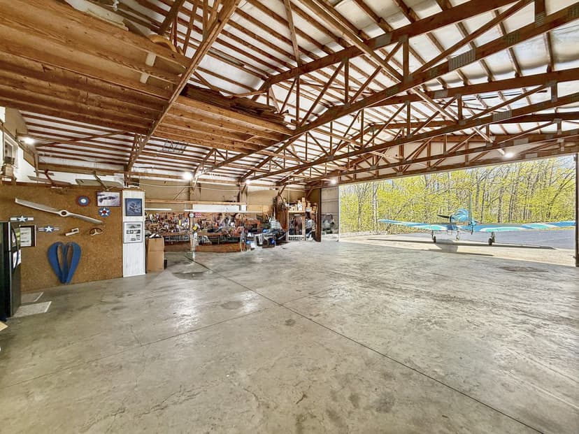 hangar popup image 2