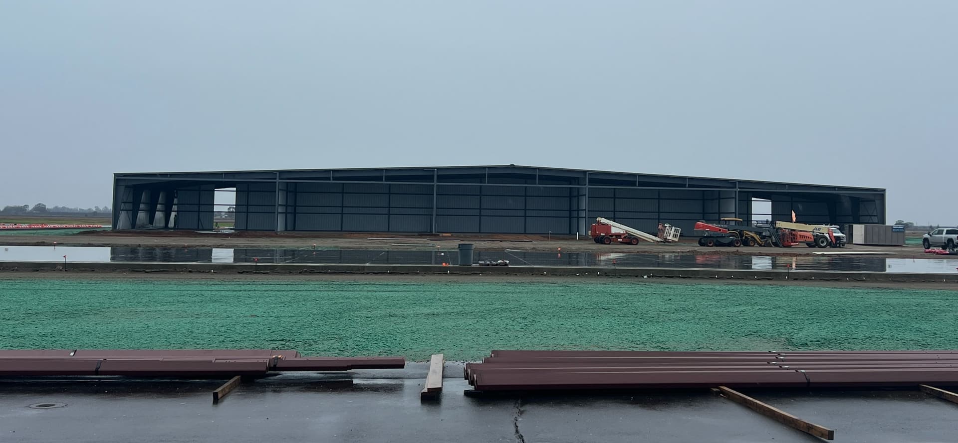 hangar popup image 8