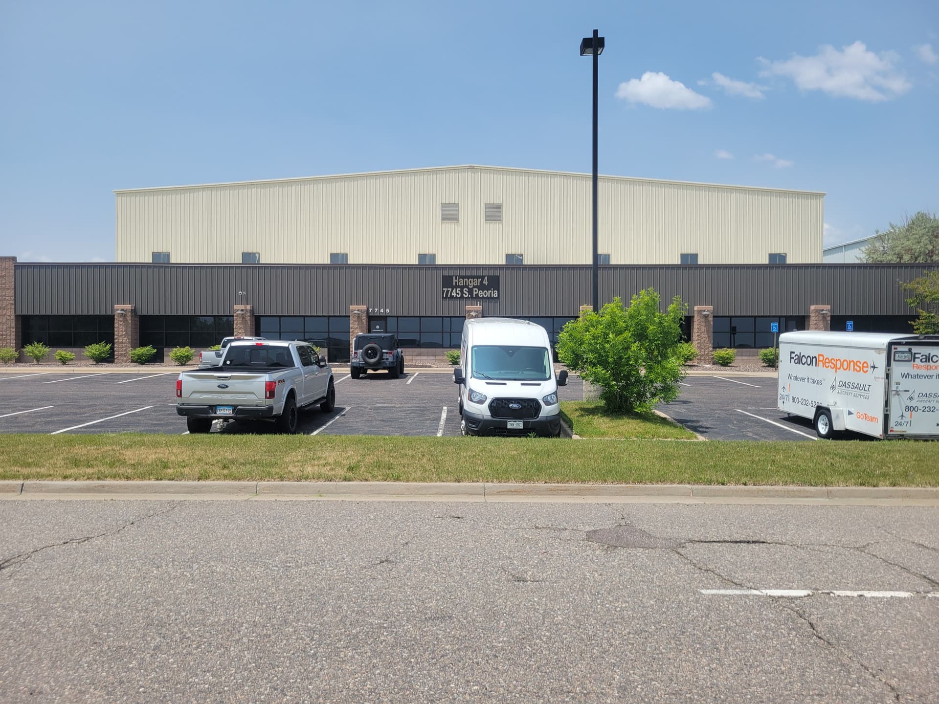 hangar popup image 4
