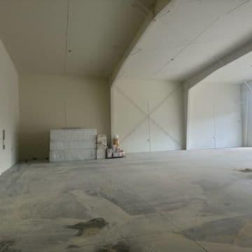 hangar popup image 7