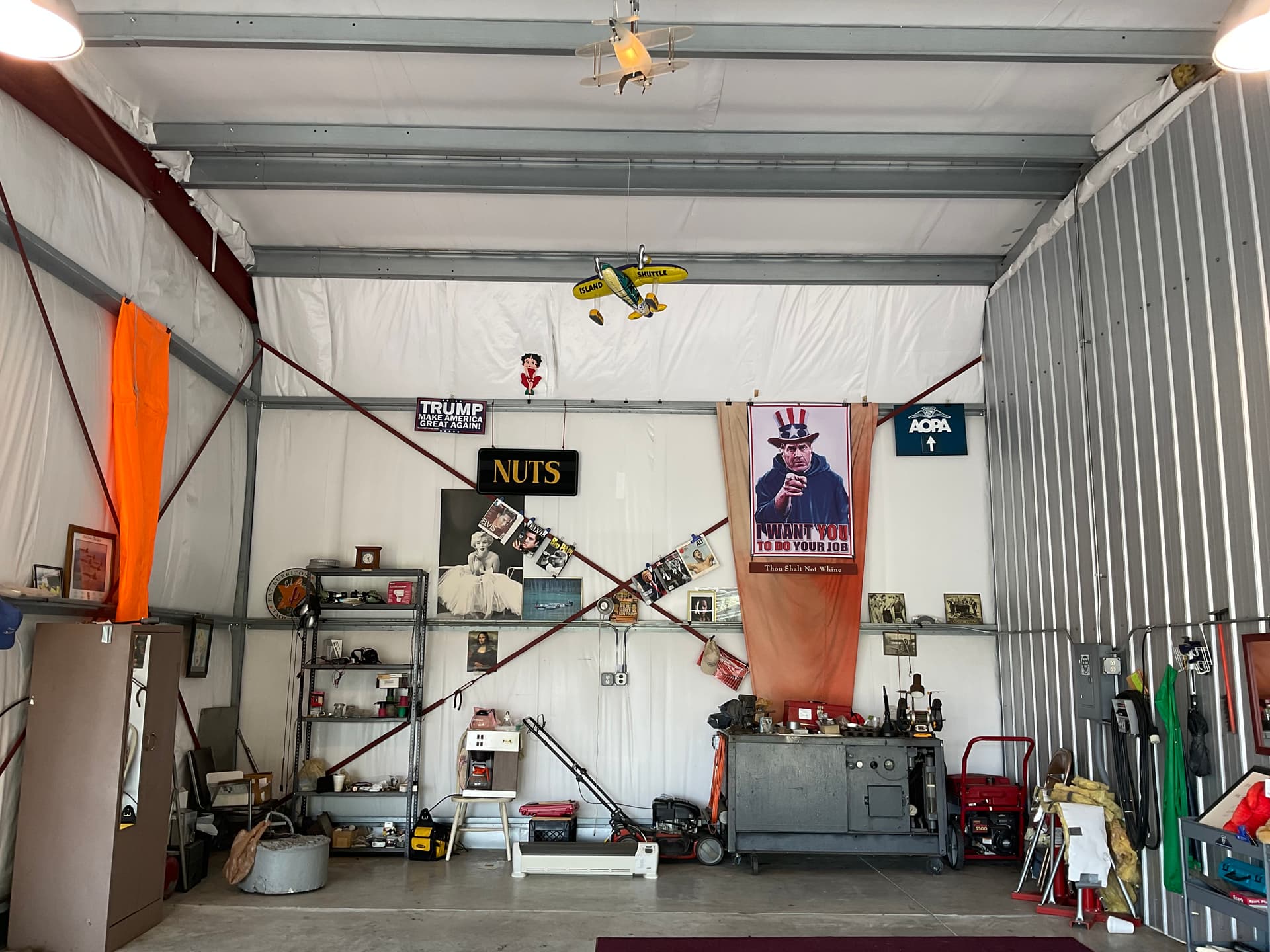 hangar popup image 3