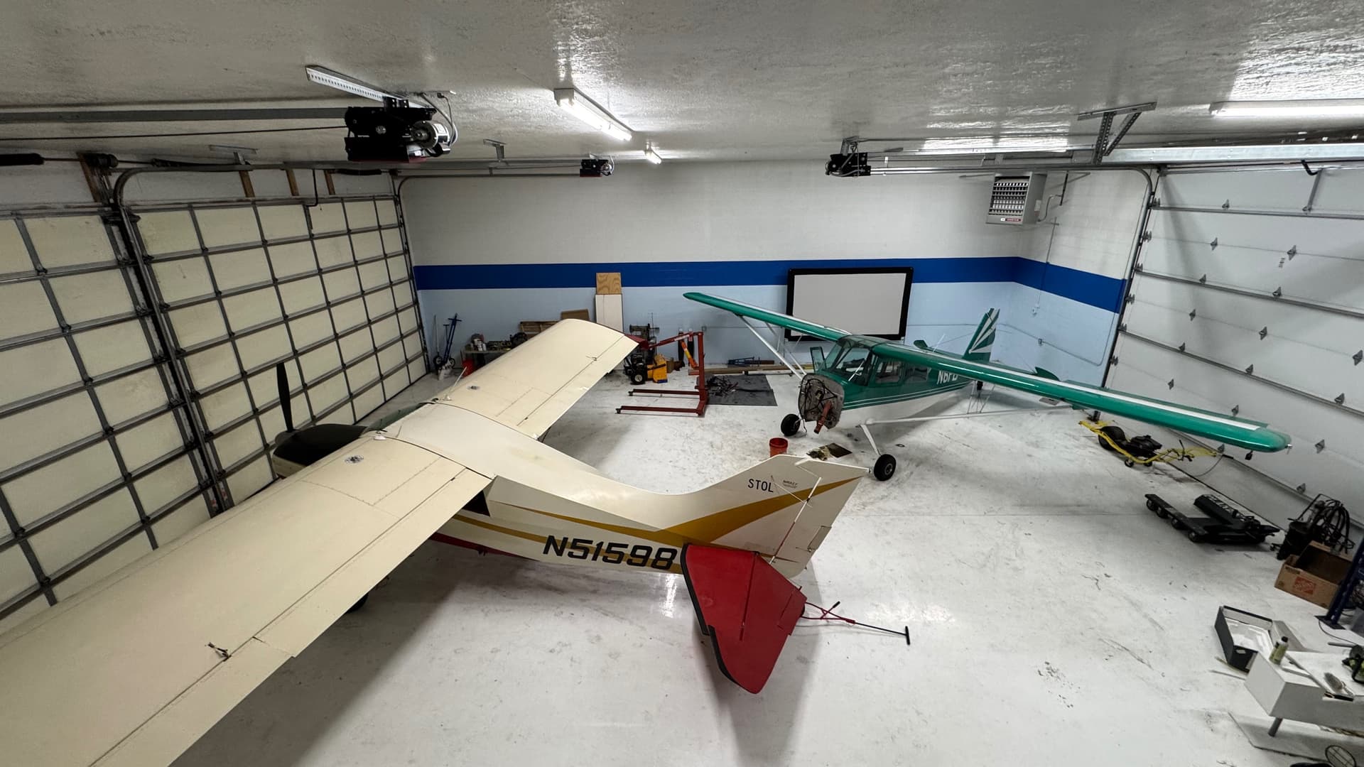 hangar popup image 3