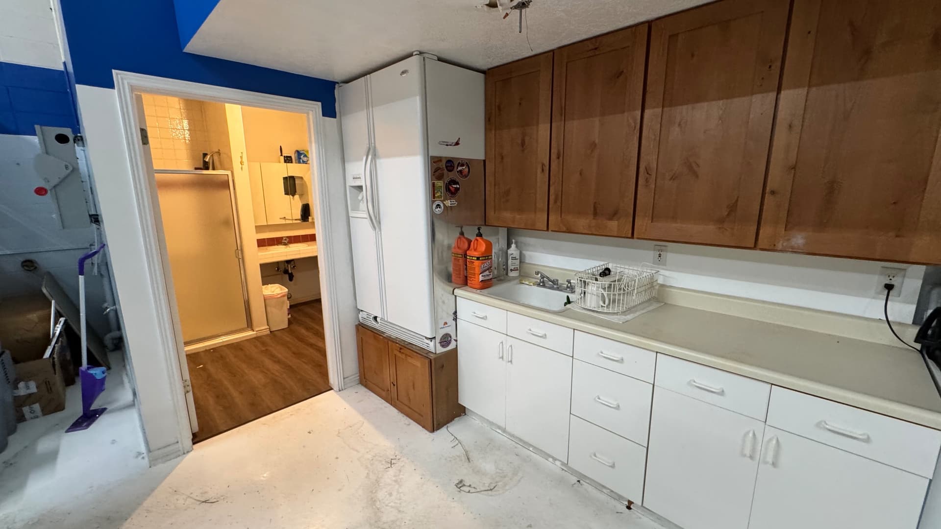 hangar popup image 6