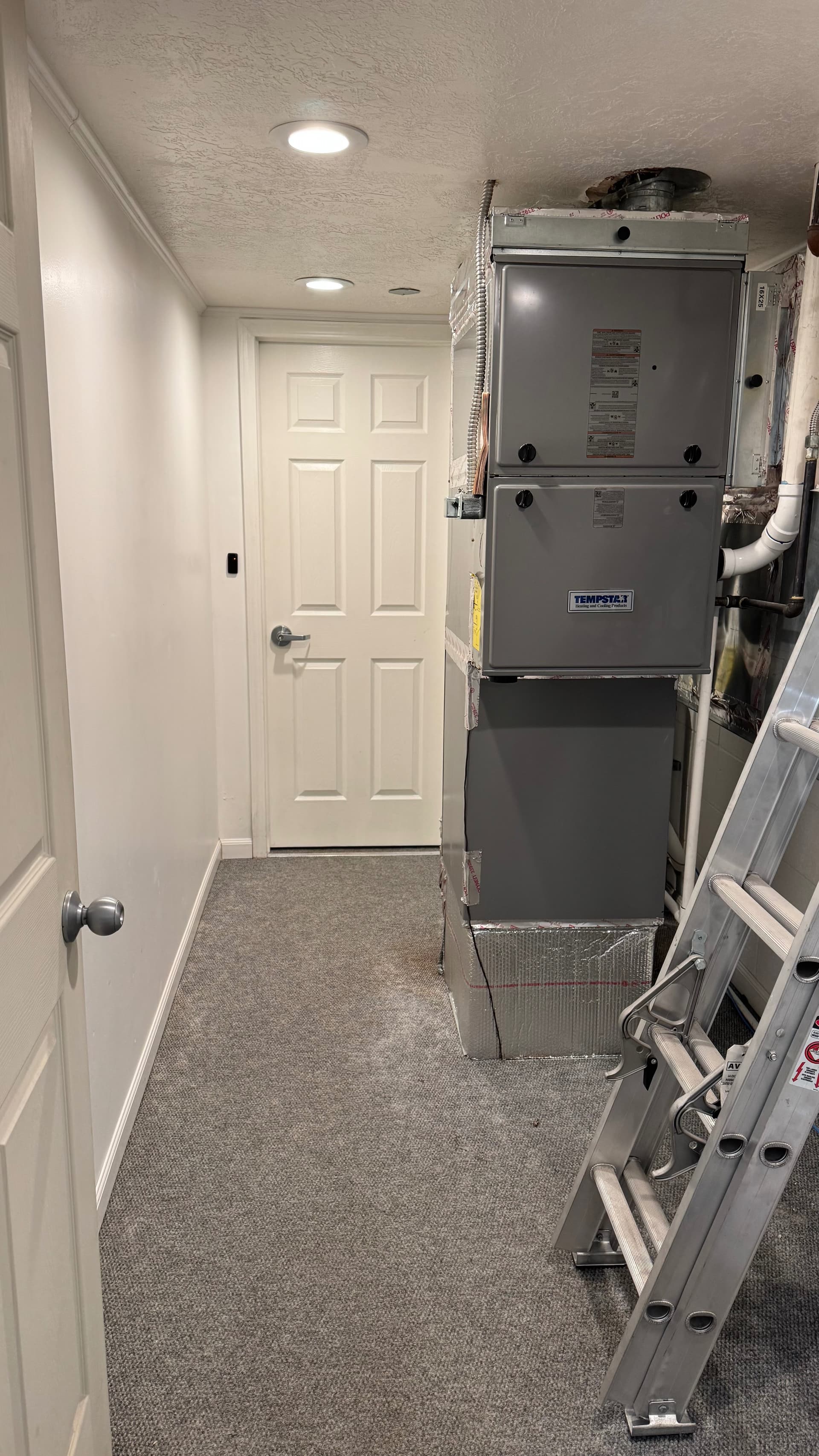 hangar popup image 10