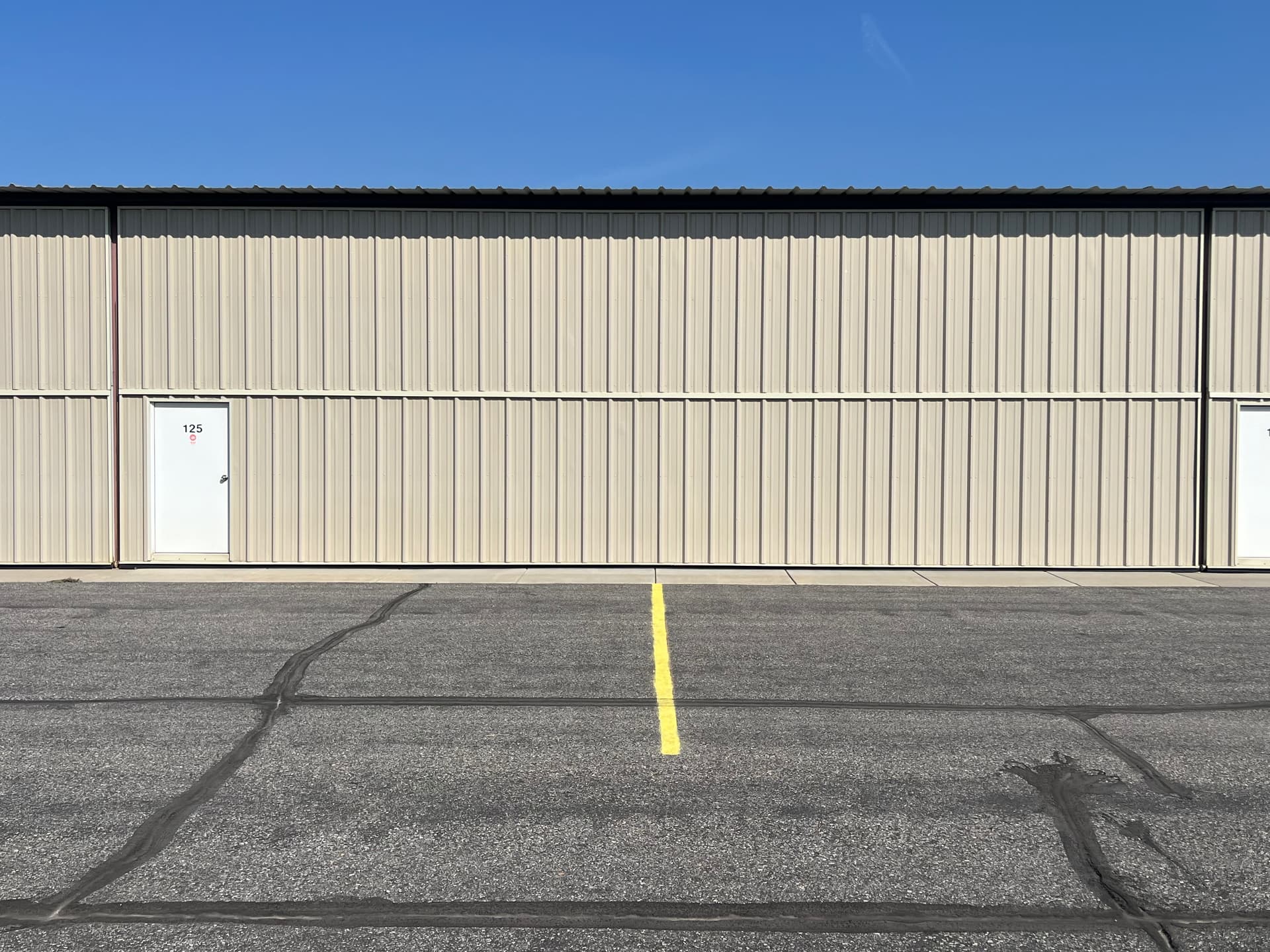 hangar popup image 7