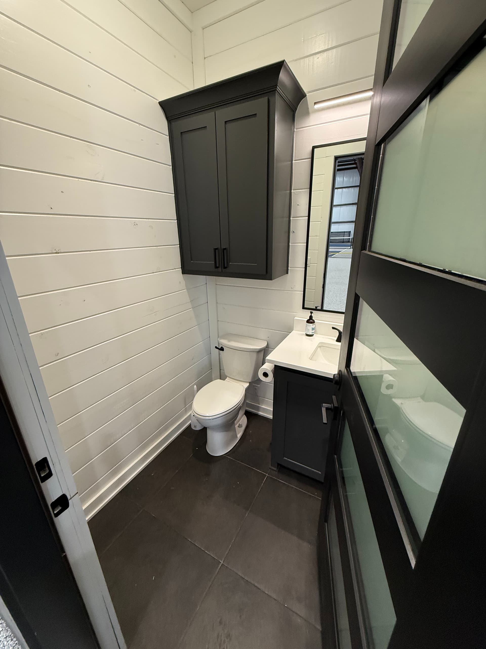 hangar popup image 9