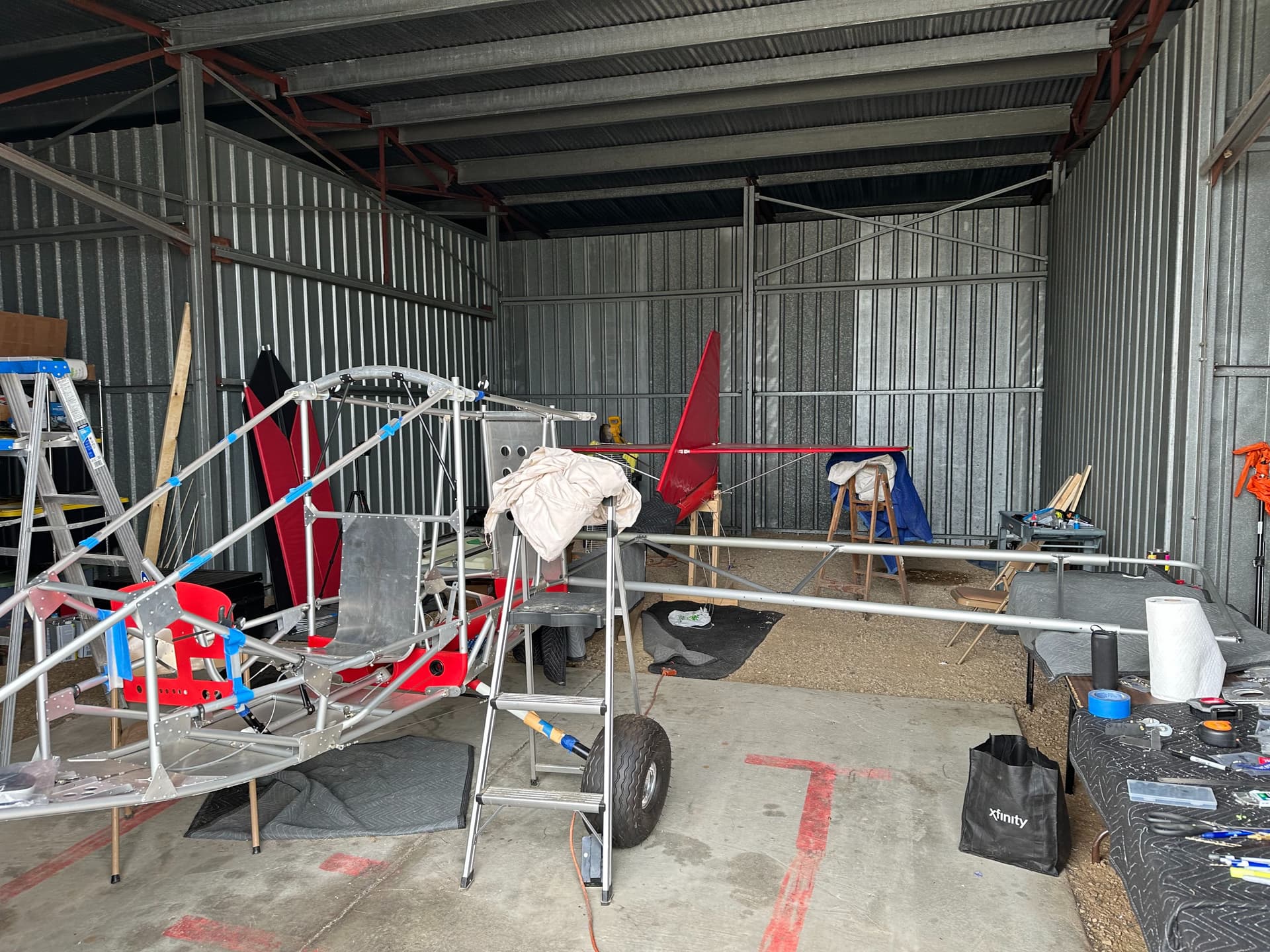 hangar popup image 3