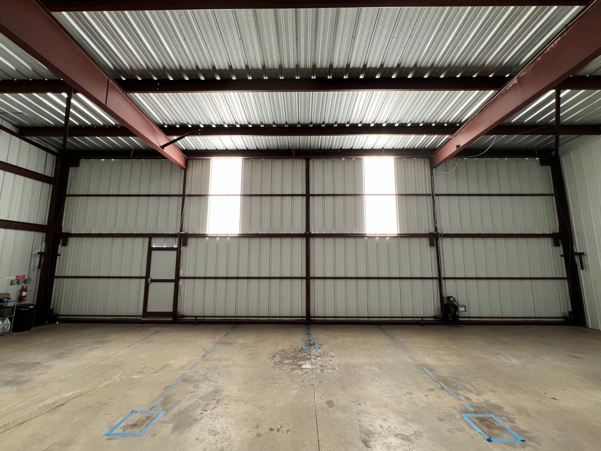 hangar popup image 2