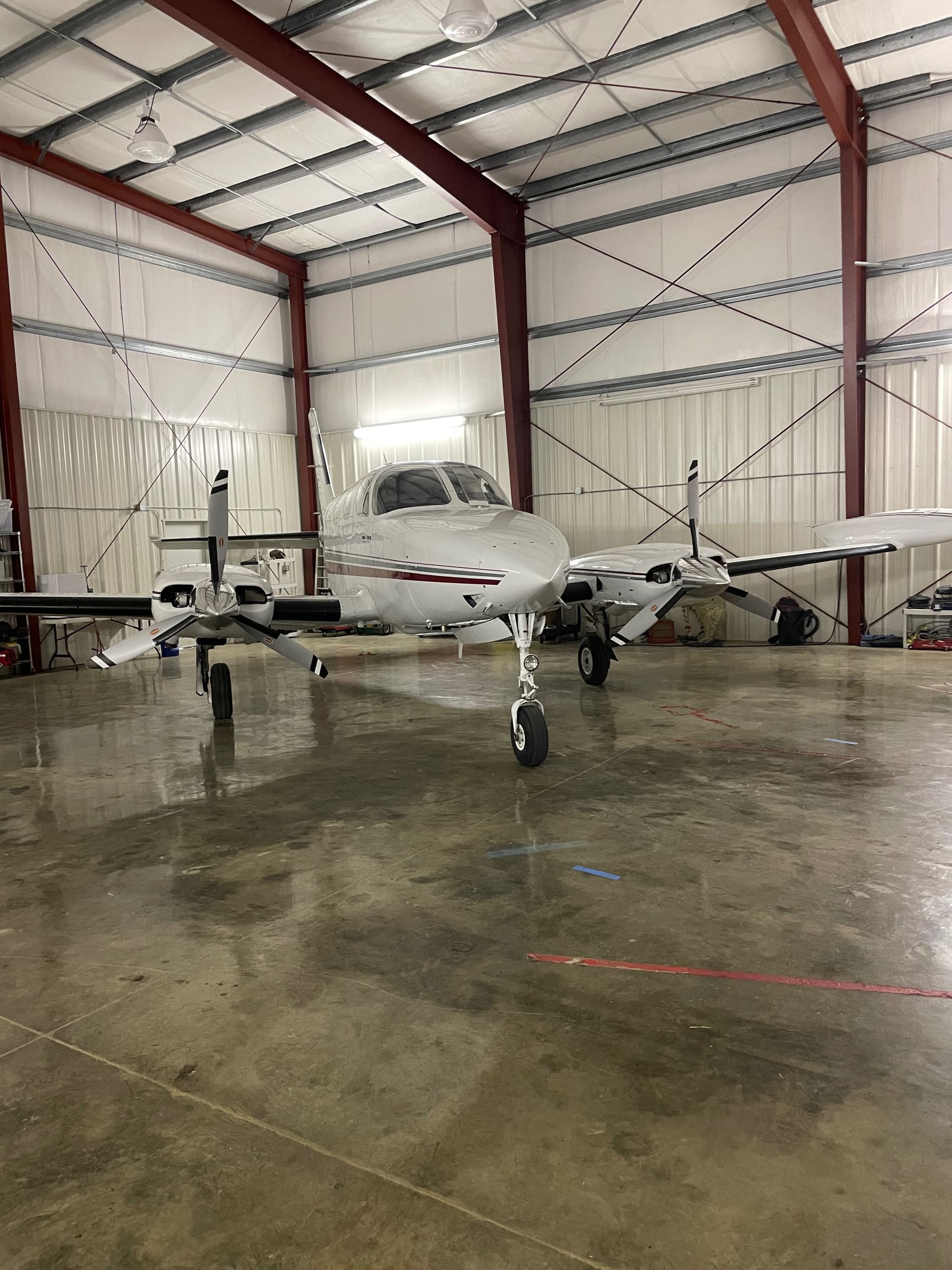 hangar popup image 5